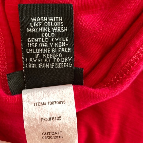 Torrid dark pink off shoulder lace top. Size 2 - Picture 7 of 7